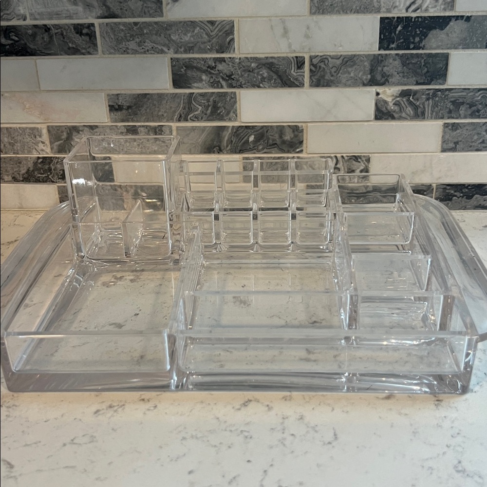 Makeup Tray - Picture 6 of 9